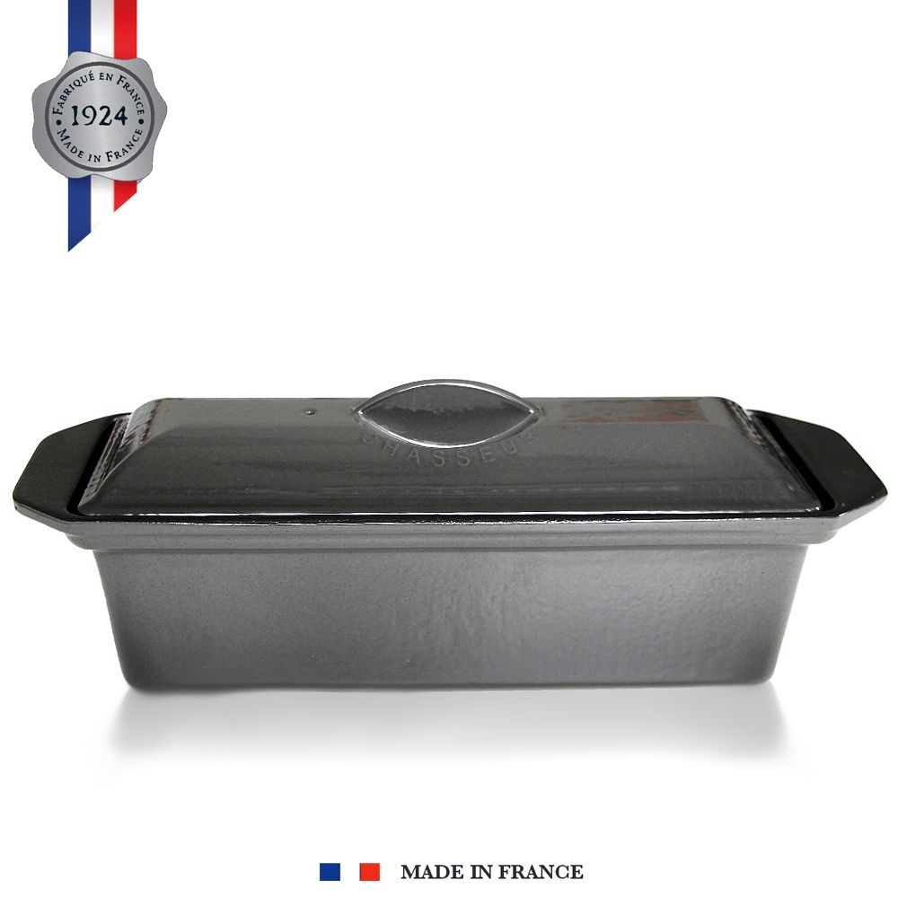  Chasseur Round Enamelled Cast Iron Casserole Pot - 24 cm - 1.7  Litres - Matte (Black Interior) : Home & Kitchen