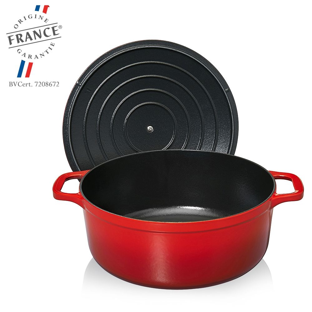 Chasseur Cast Iron Round Casserole, Ruby Red