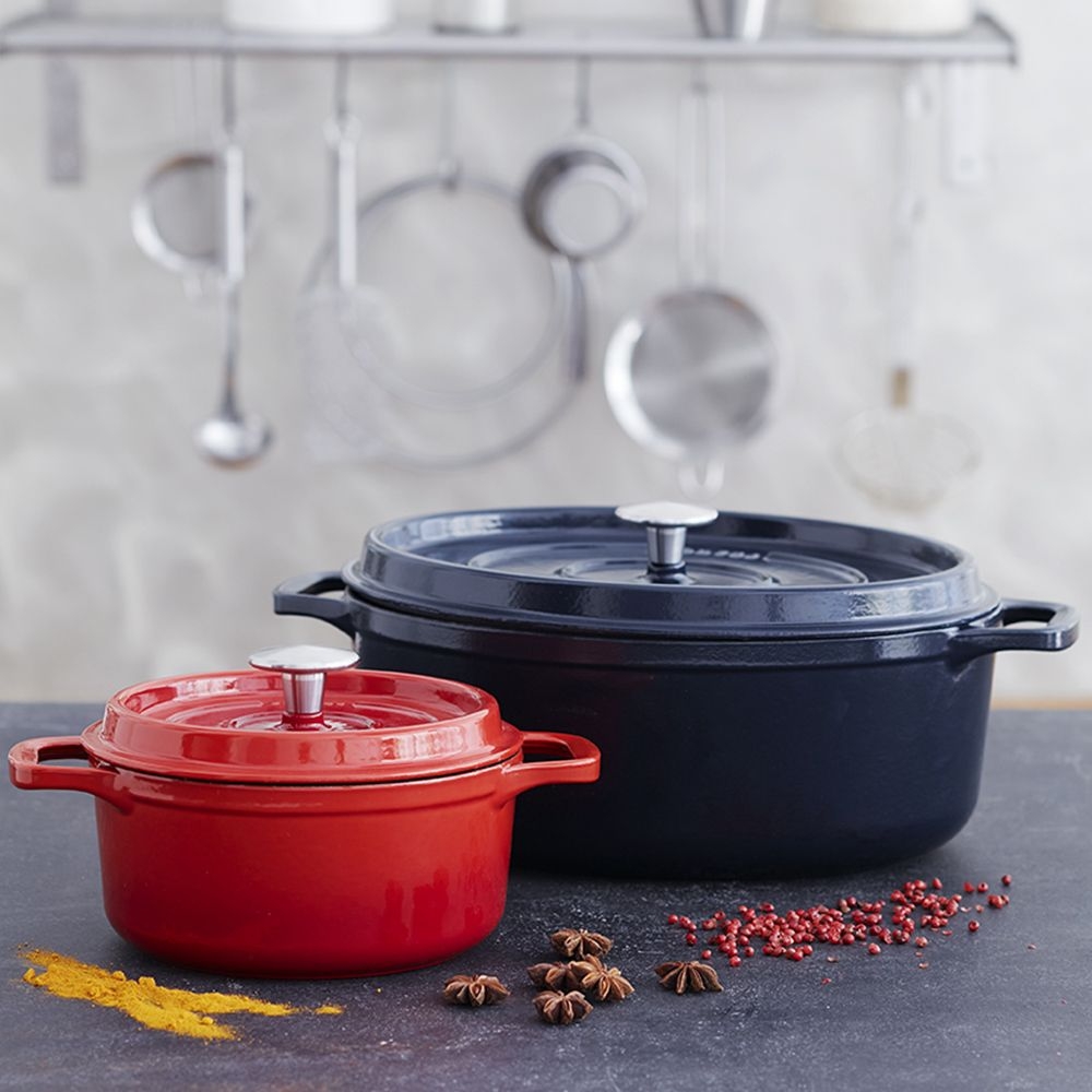 Chasseur - Mini 4 - Cast Iron - Casserole Pot with Lid – Strata