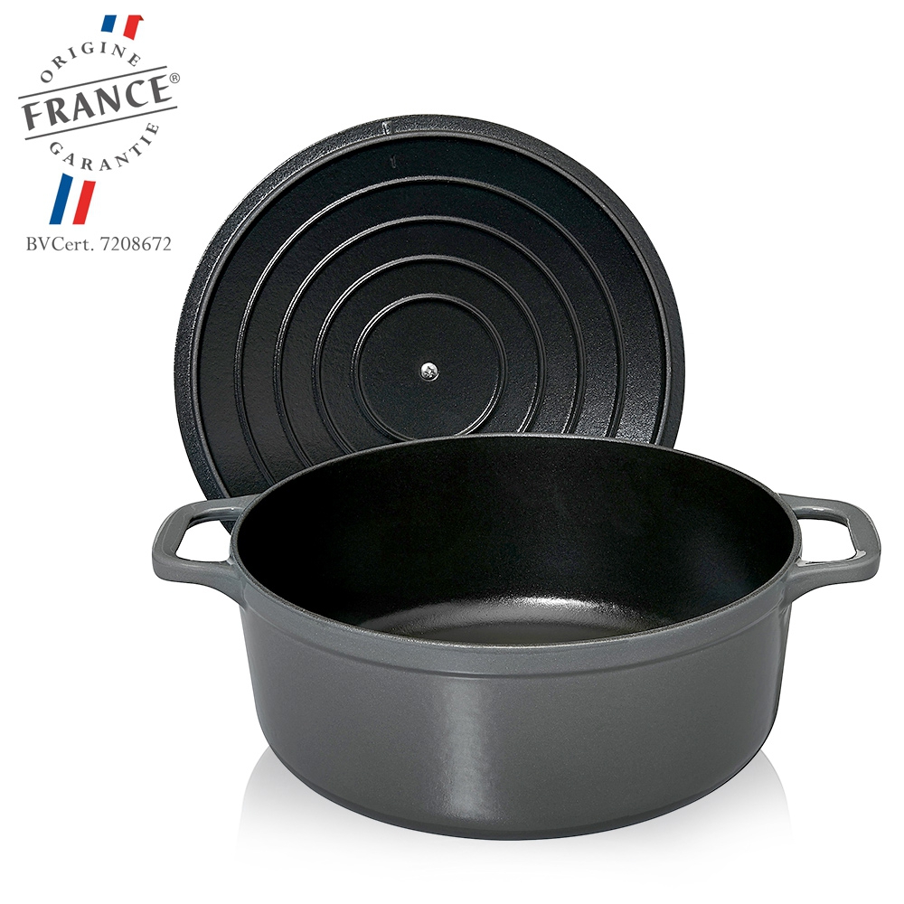 Chasseur - Mini 4 - Cast Iron - Casserole Pot with Lid – Strata